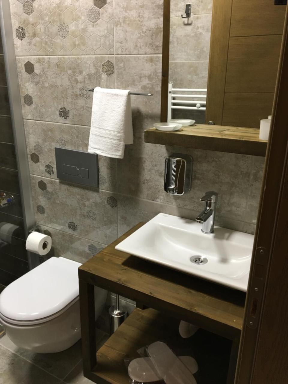 Itimat Otel أورلا المظهر الخارجي الصورة